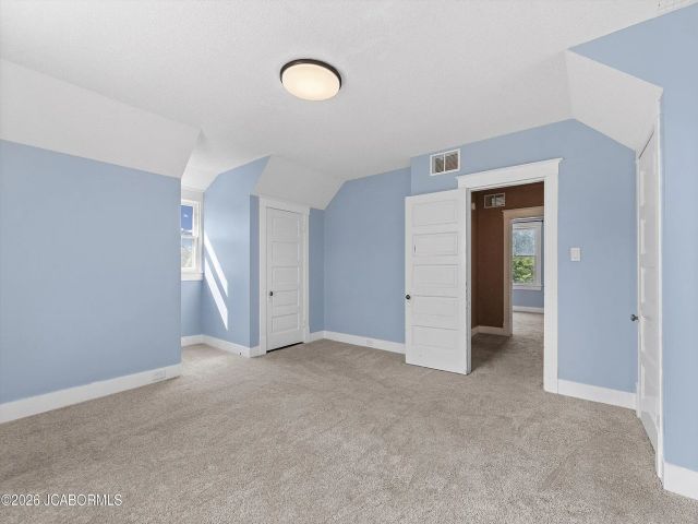 Capital Hideaway bedroom